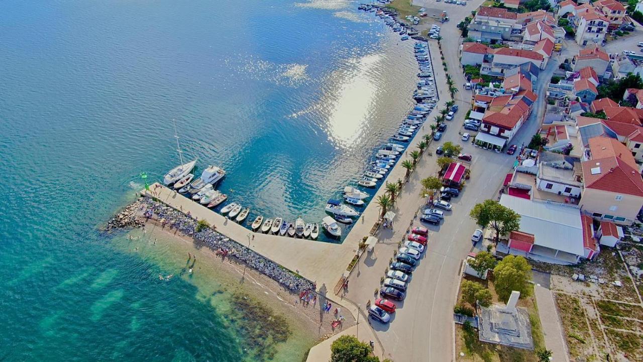 Modern Holiday Apartment "Libra" With Swimming Pool Posedarje Exterior foto