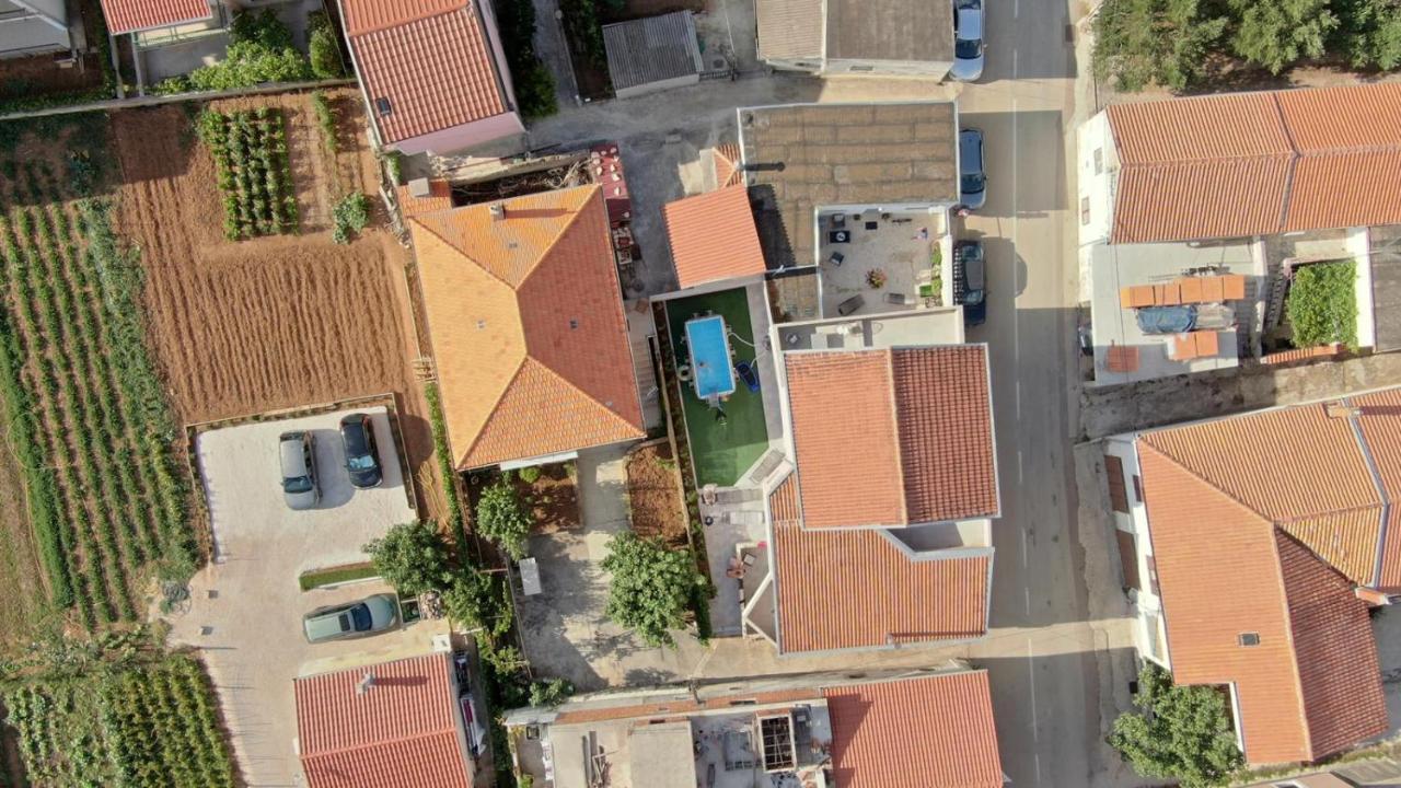 Modern Holiday Apartment "Libra" With Swimming Pool Posedarje Exterior foto